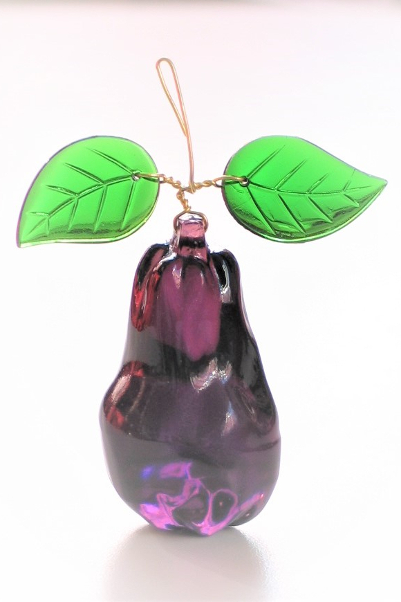 große Glas Birne  - amethyst farben- mit 2 Glasblättern grün  - Lüsterbehang