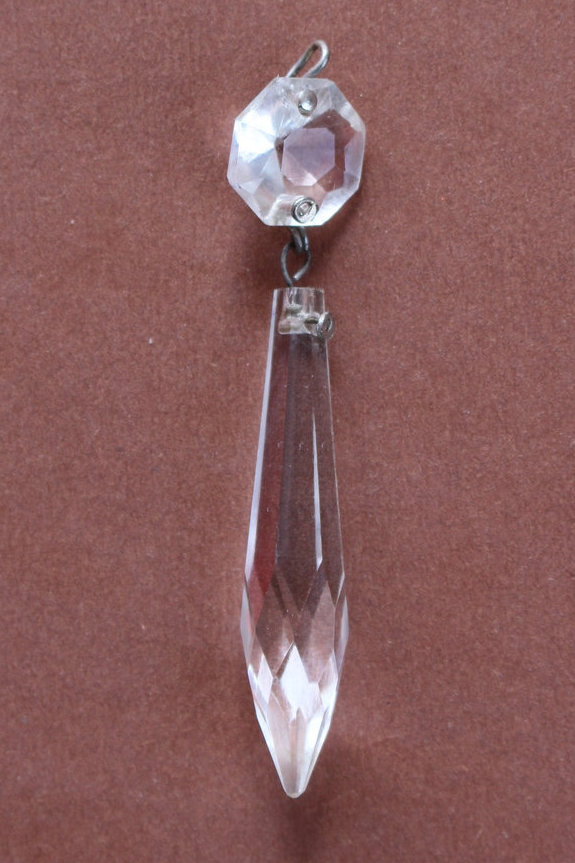 alter Kristall Glas Eiszapfen 49mm + Oktagon - mit Mittelloch Aufhängung