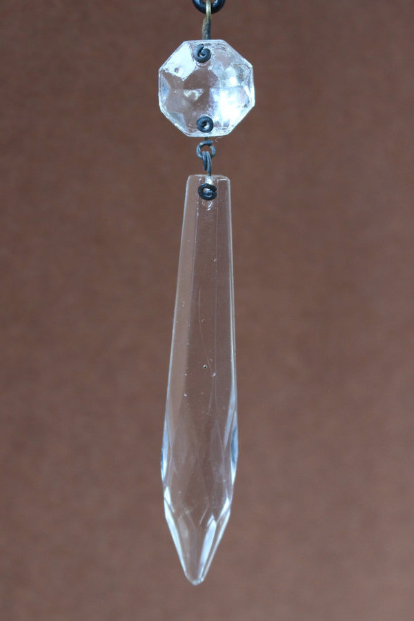alter Kristall Glas Eiszapfen 61mm + Oktagon - mit Mittelloch Aufhängung